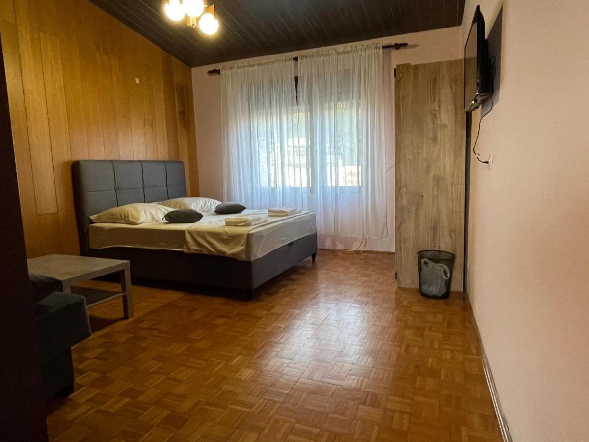 Apartment Ado เซลเซ ภายนอก รูปภาพ