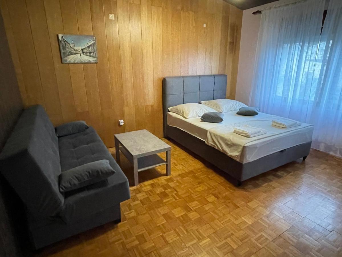 Apartment Ado เซลเซ ภายนอก รูปภาพ
